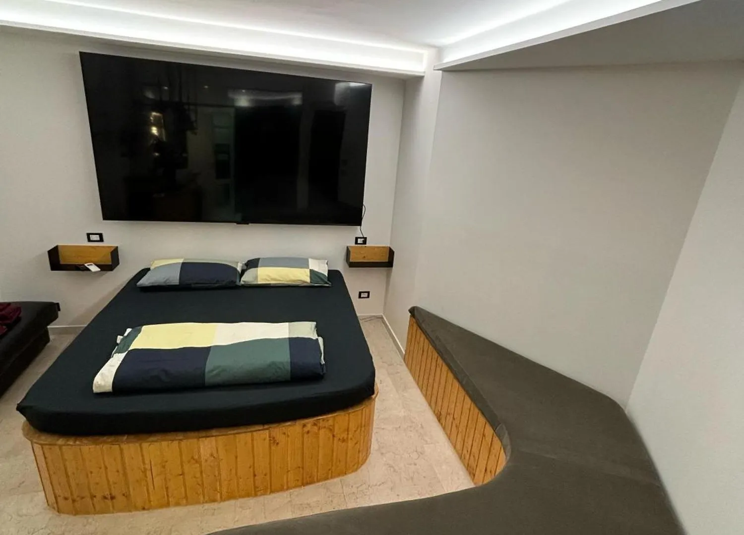 Nocleg ze śniadaniem 4Roomz Bolonia