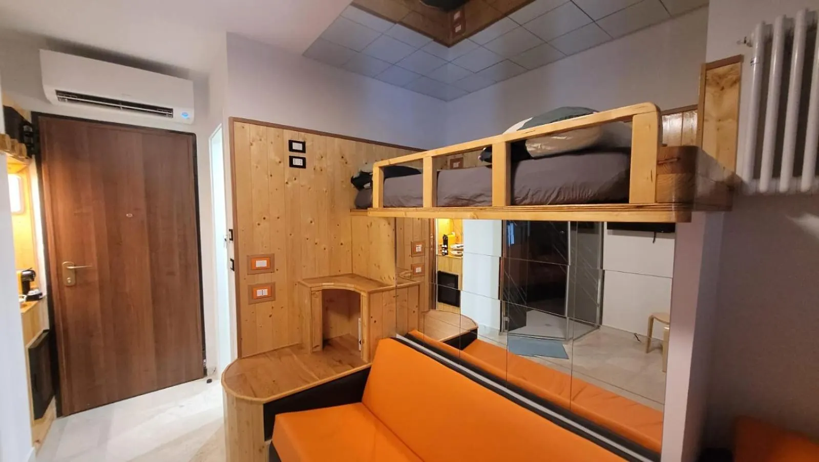 4Roomz Bolonia Włochy