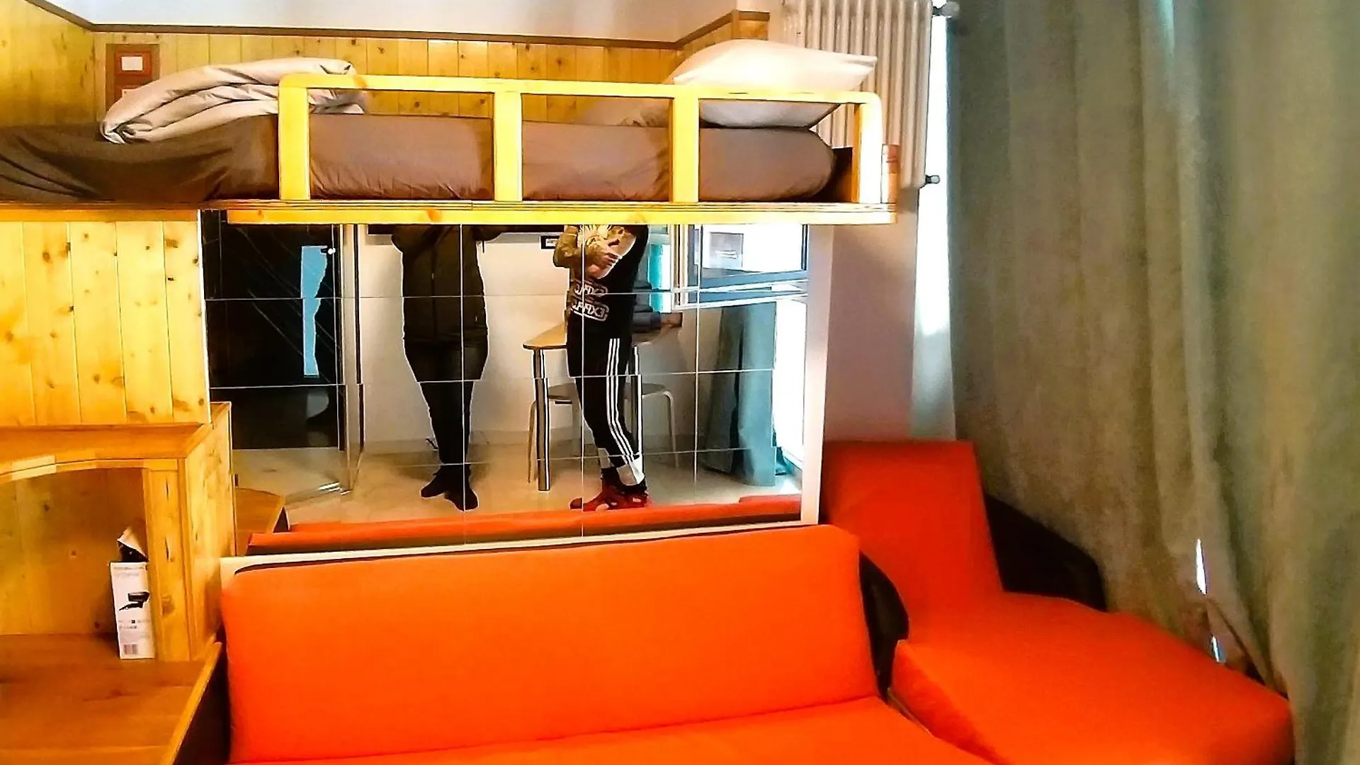 Nocleg ze śniadaniem 4Roomz Bolonia